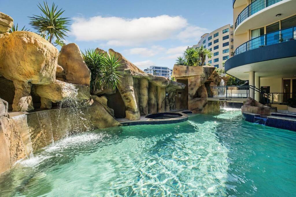 Gem In The Heart Of Mooloolaba - Landmark Resort Buitenkant foto